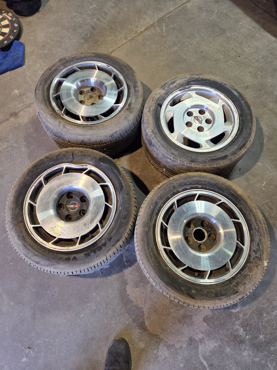 Corvette wheels with bad tires