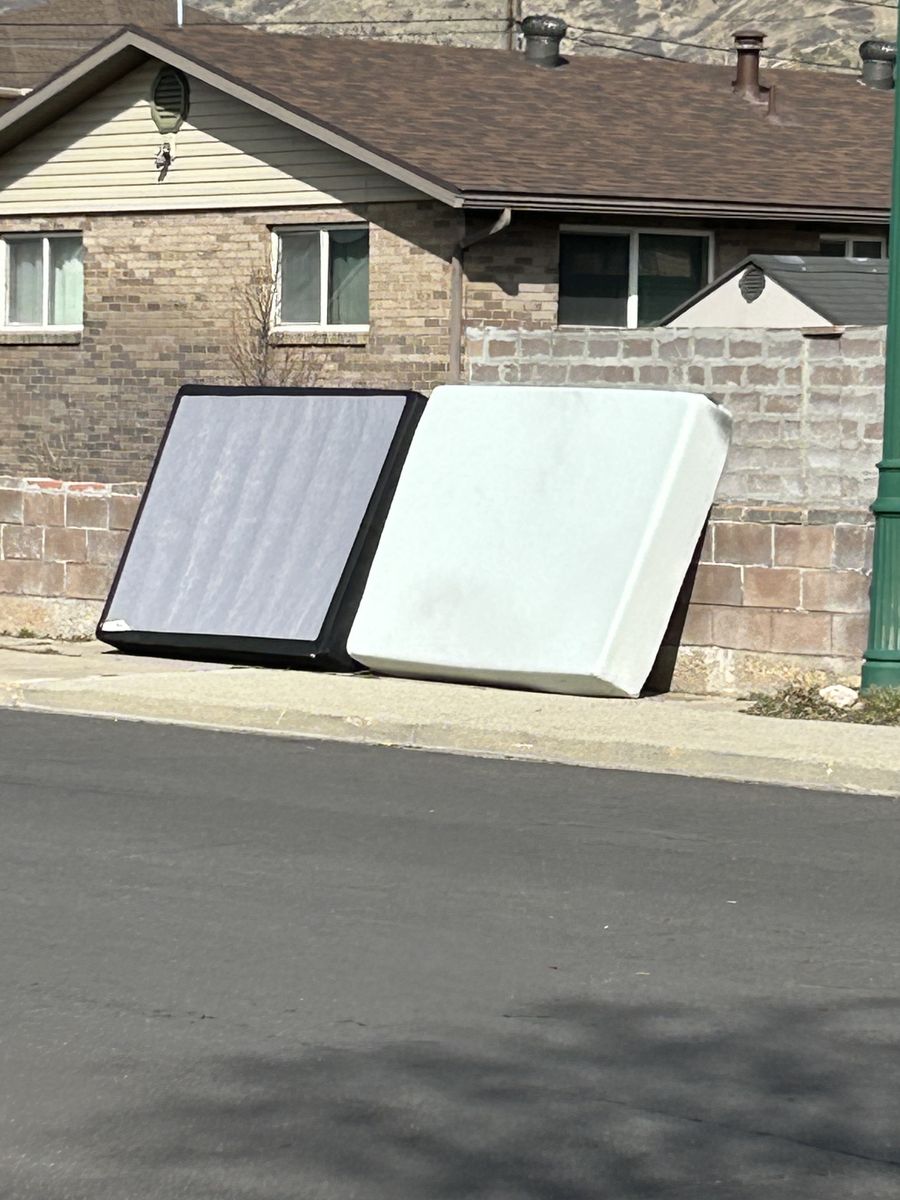 Free Queen Mattress And Box Spring