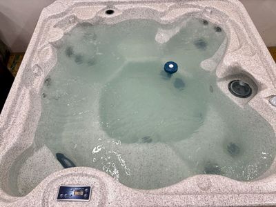 Arctic Spa Hot Tub