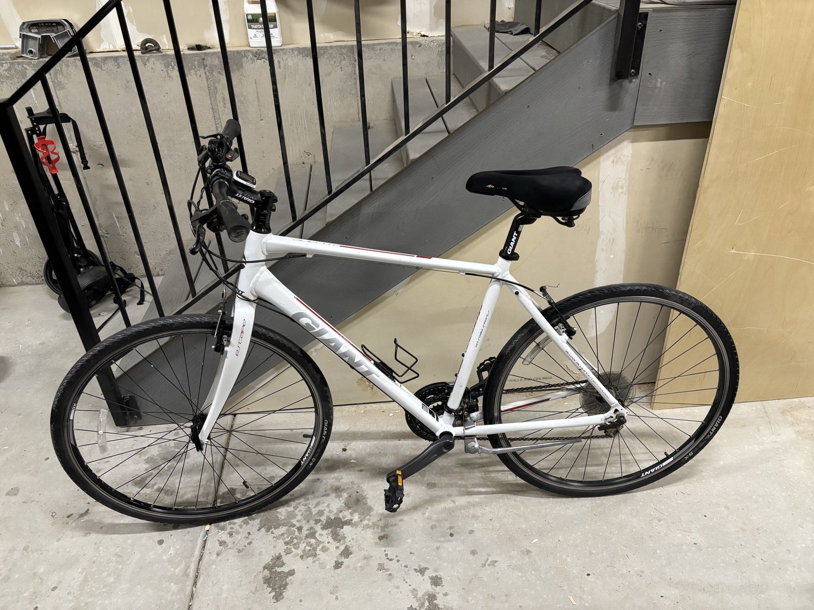 Giant escape road bike