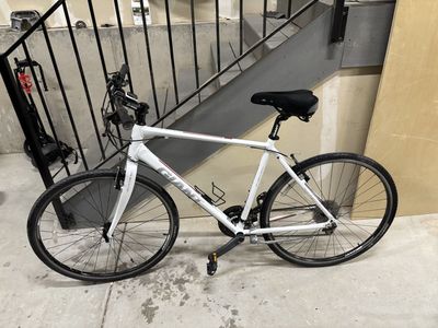 Giant escape road bike