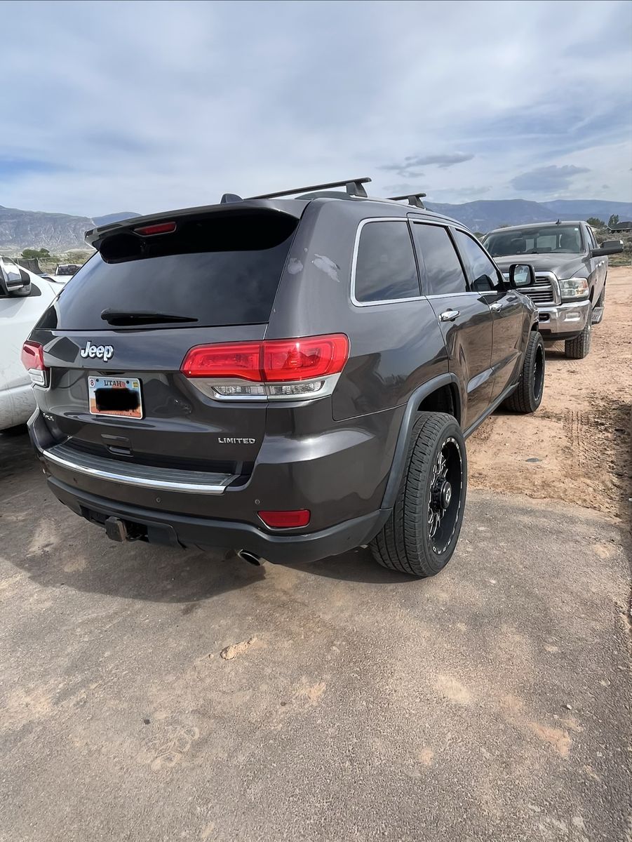 Main image 4