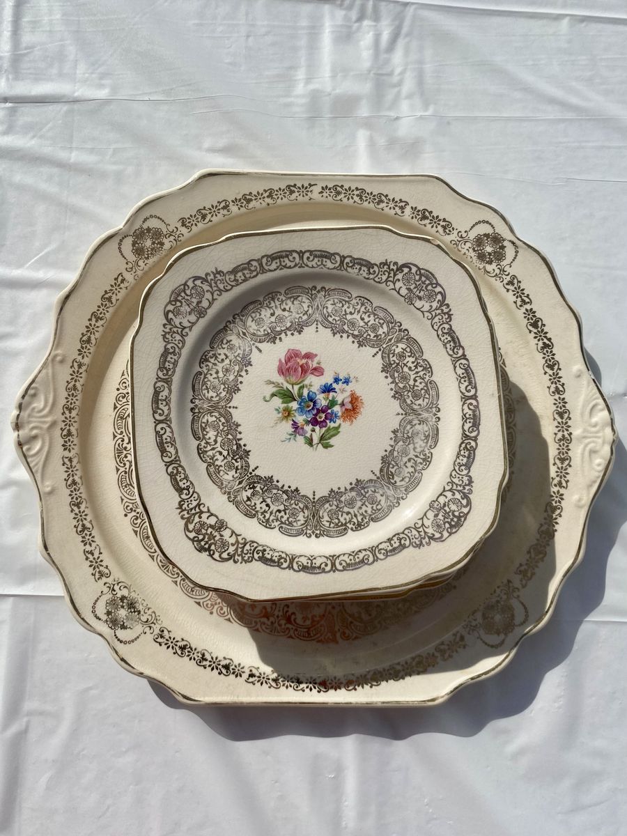 Queen Anne Union 22K Gold Filigree Set