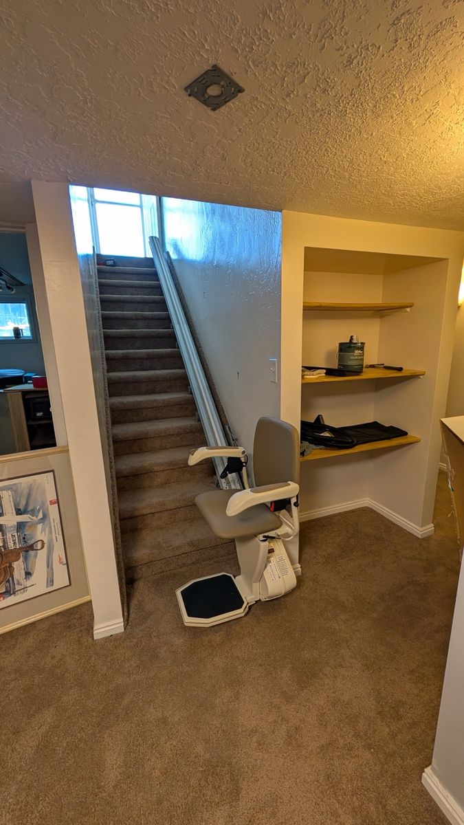 Harmar SL300 or SL600 Straight Stairlift