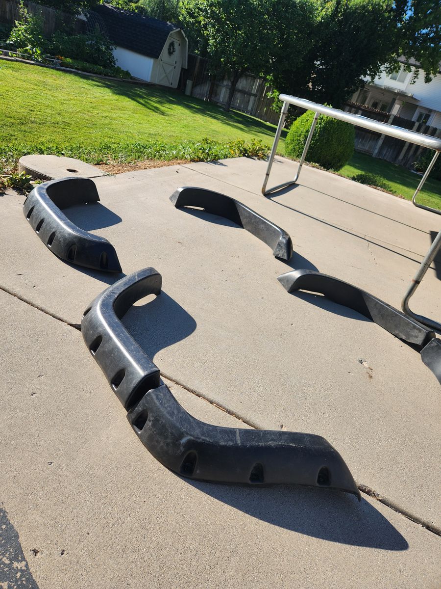 Jeep Cherokee Plastic Fenders