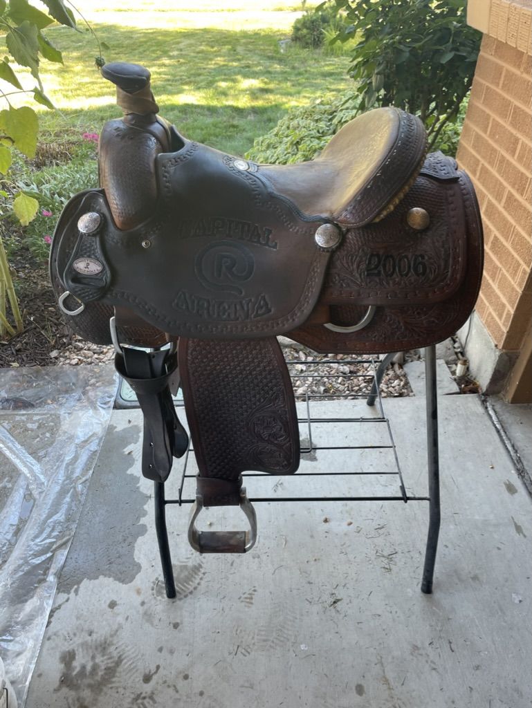Western saddle 15"