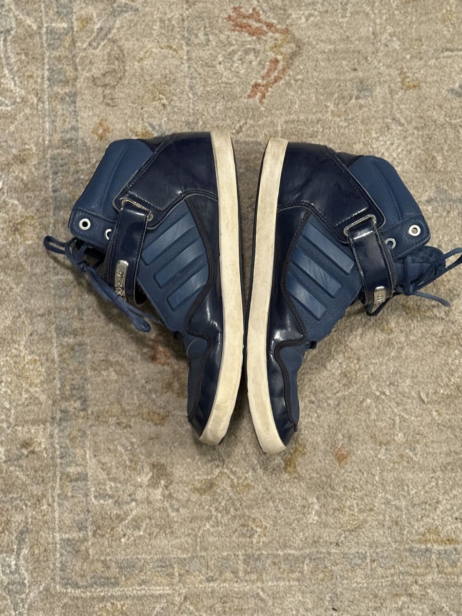 Adidas AR 2.0 Men's Blue High Top Sneaker Size 10.