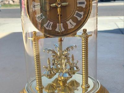 vintage Quartz Anniversary clock