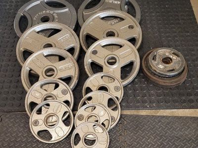 weights 277 pounds