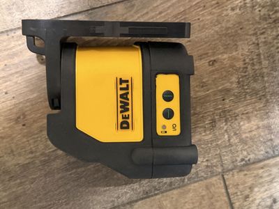 DEWALT DW088CG Green Cross-Line Laser Level (New) - Tool Only $150