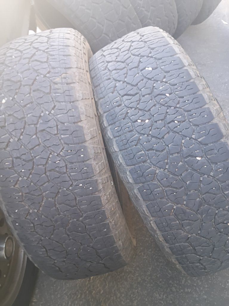 (2) Goodyear Wrangler Trailrunner AT. 275/65R20