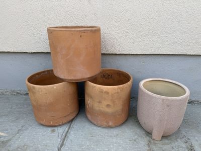 Ceramic garden pot or planters $25 each 10x 10.5