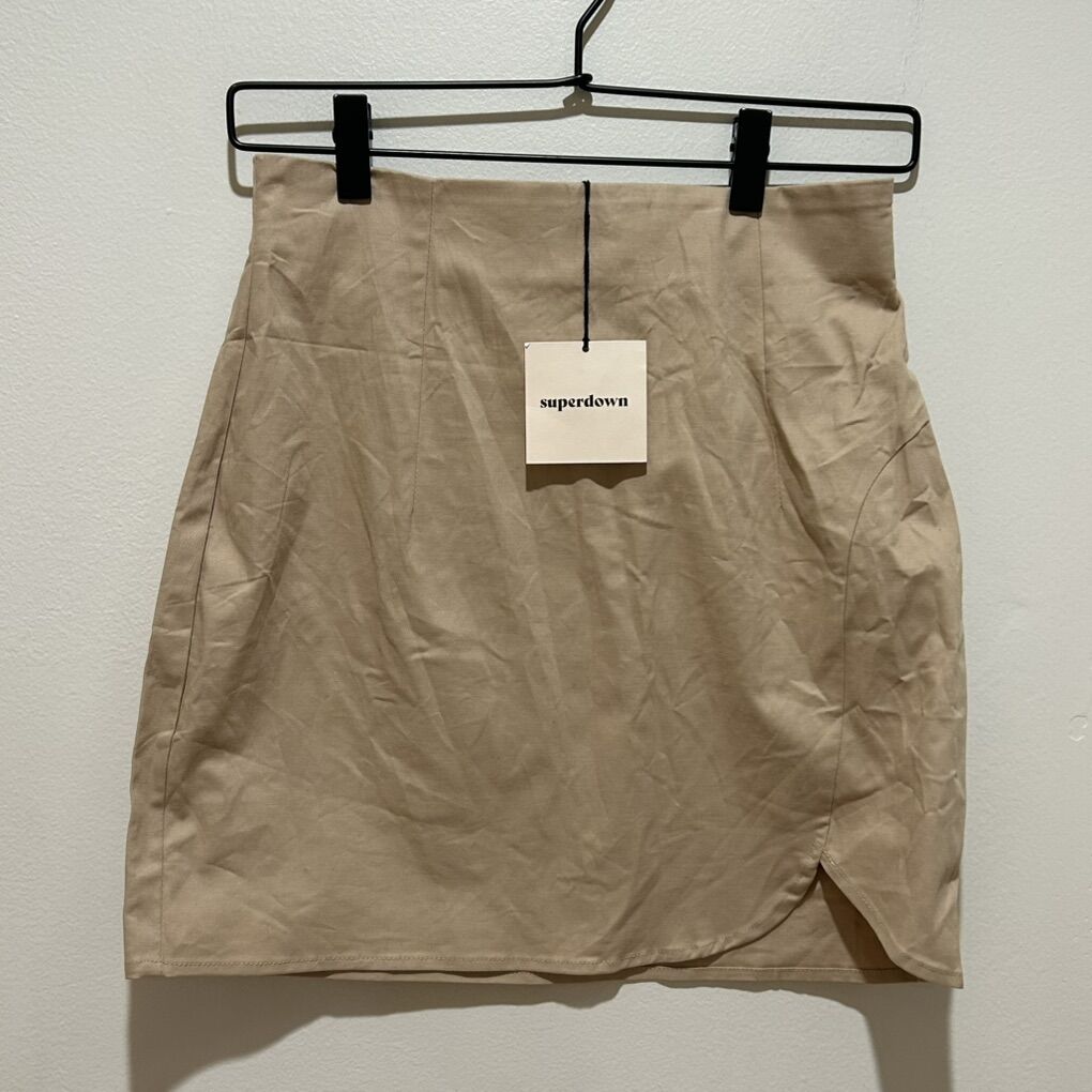NWT Superdown Tan Mini Skirt - Women's Size Small