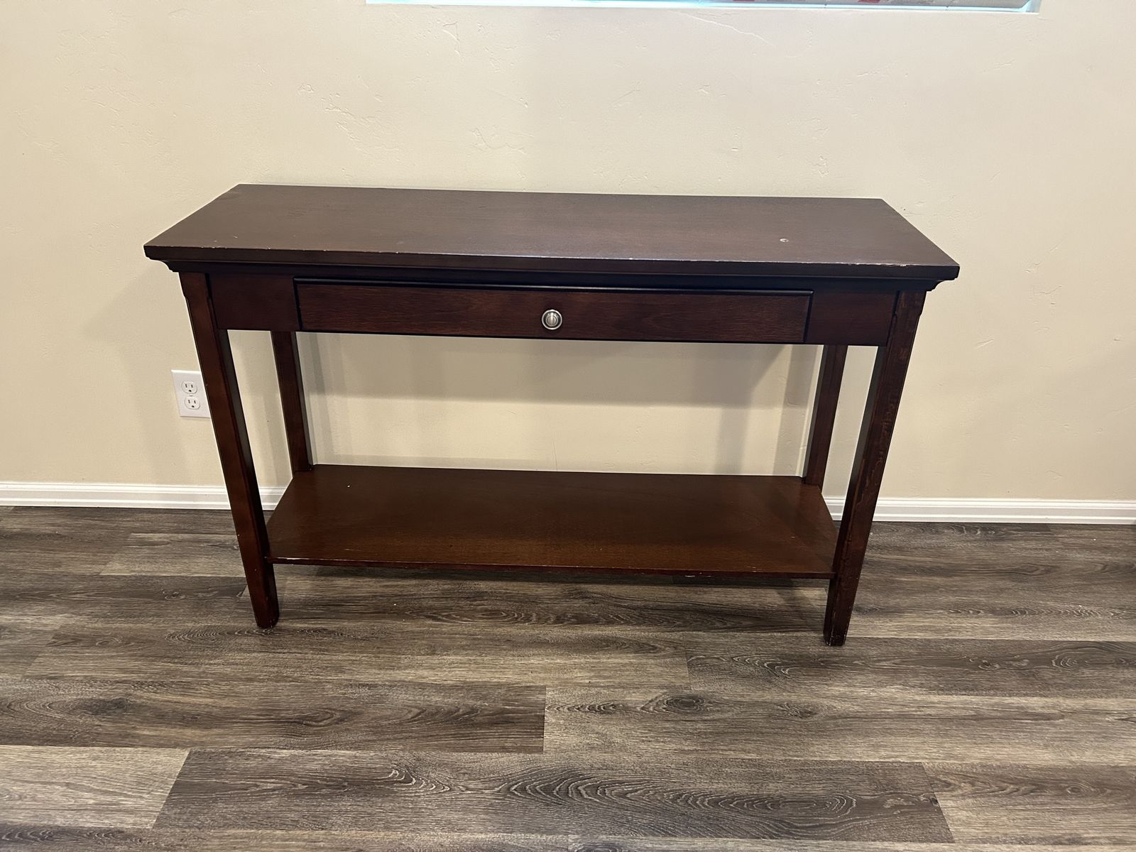 Side/Console table 