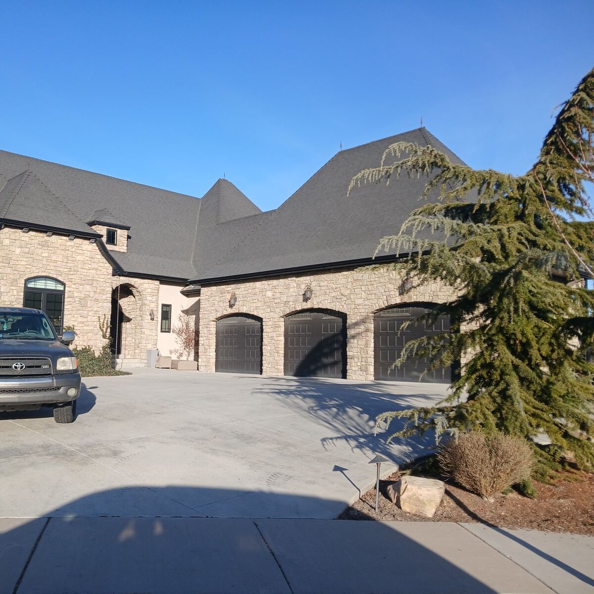 roofer looking for work will trade for ??$$