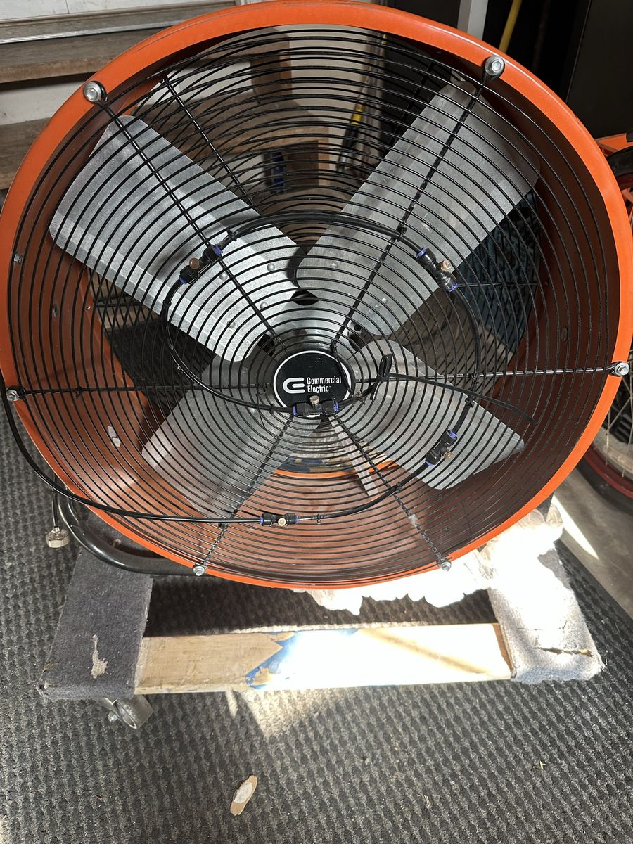 Commercial Electric  workshop fan w- mistifier.