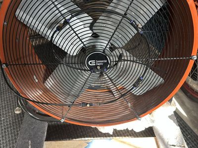 Commercial Electric workshop fan w- mistifier.
