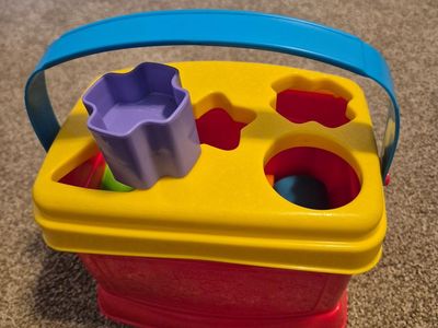 Shape-sorting toy