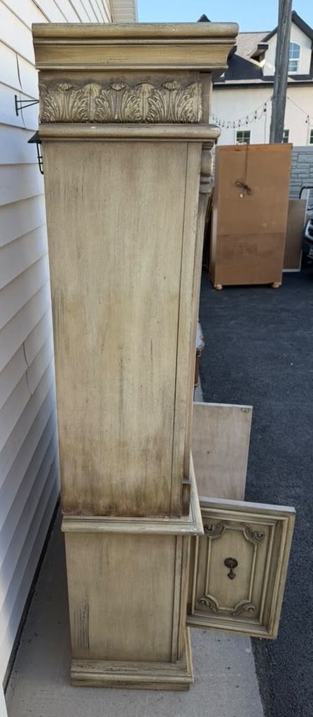 Main image 5