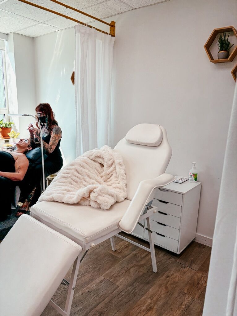 DAILY BOOTH RENT Riverdale Hyv Aesthetic Co