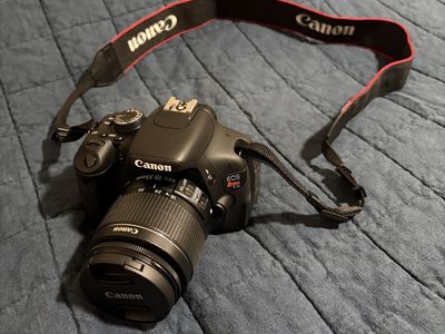 Canon EOS Rebel T3i DSLR Camera with EF-S 18-55mm IS STM Lens - Excellent Condition