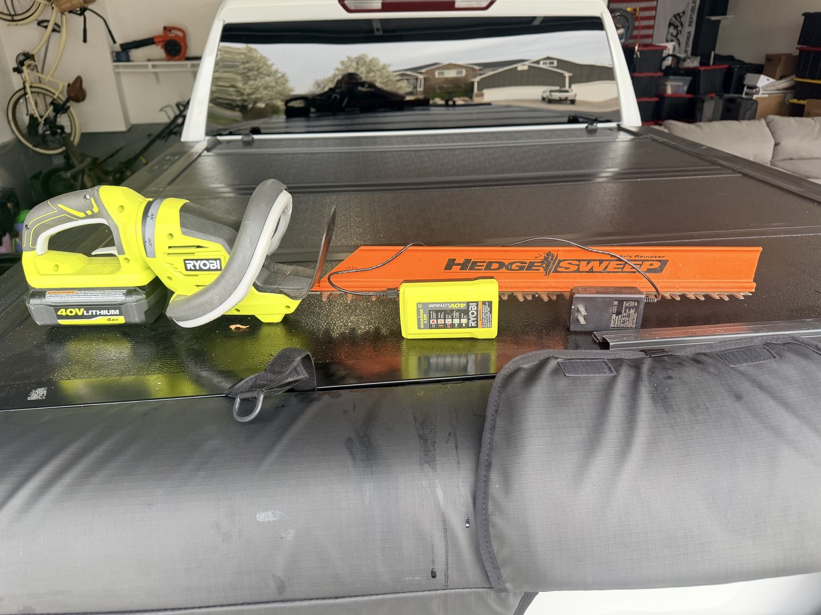 Ryobi Hedge Trimmer Barely Used WIth Battery