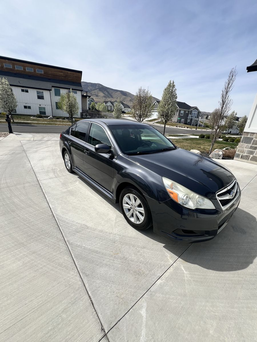 2011 Subaru Legacy 2.5i