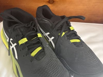 ASICS Men's Black/Neon Yellow Tennis Shoes - Size 9, Excellent Condition