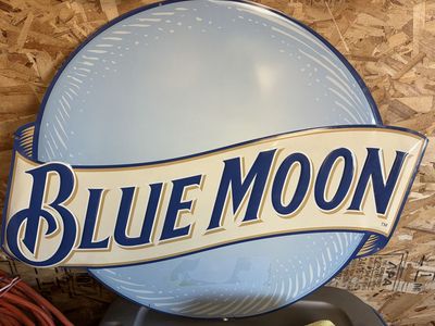 Blue moon beer sign