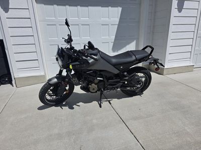 2024 Svartpilen 401