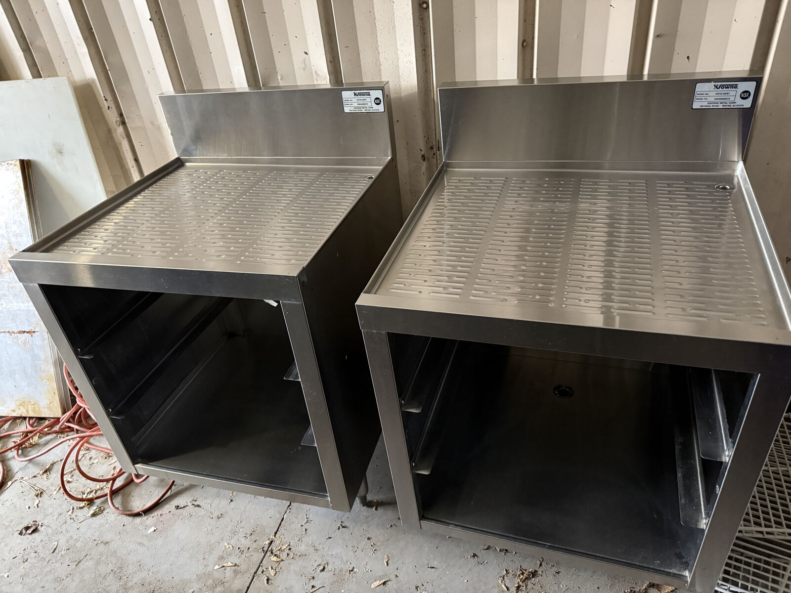 24" Under Bar Glass Rack