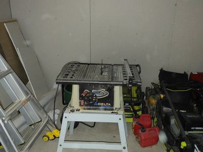 Delta ts200ls Table Saw frozen arbor nut