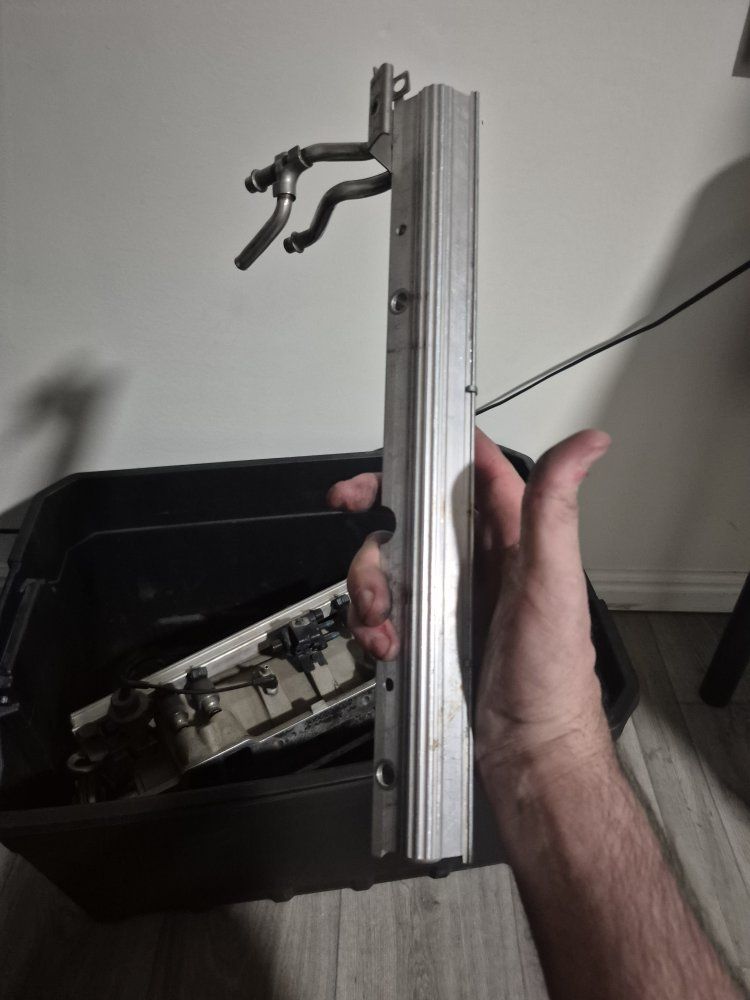 Main image 4