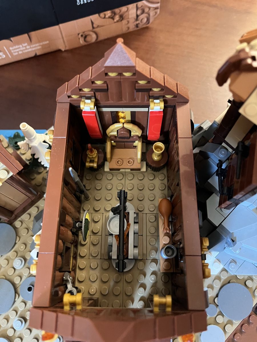 Main image 6