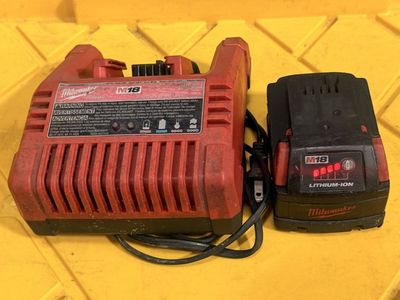 Milwaukee M18 Lithium-Ion Battery and Charger Set