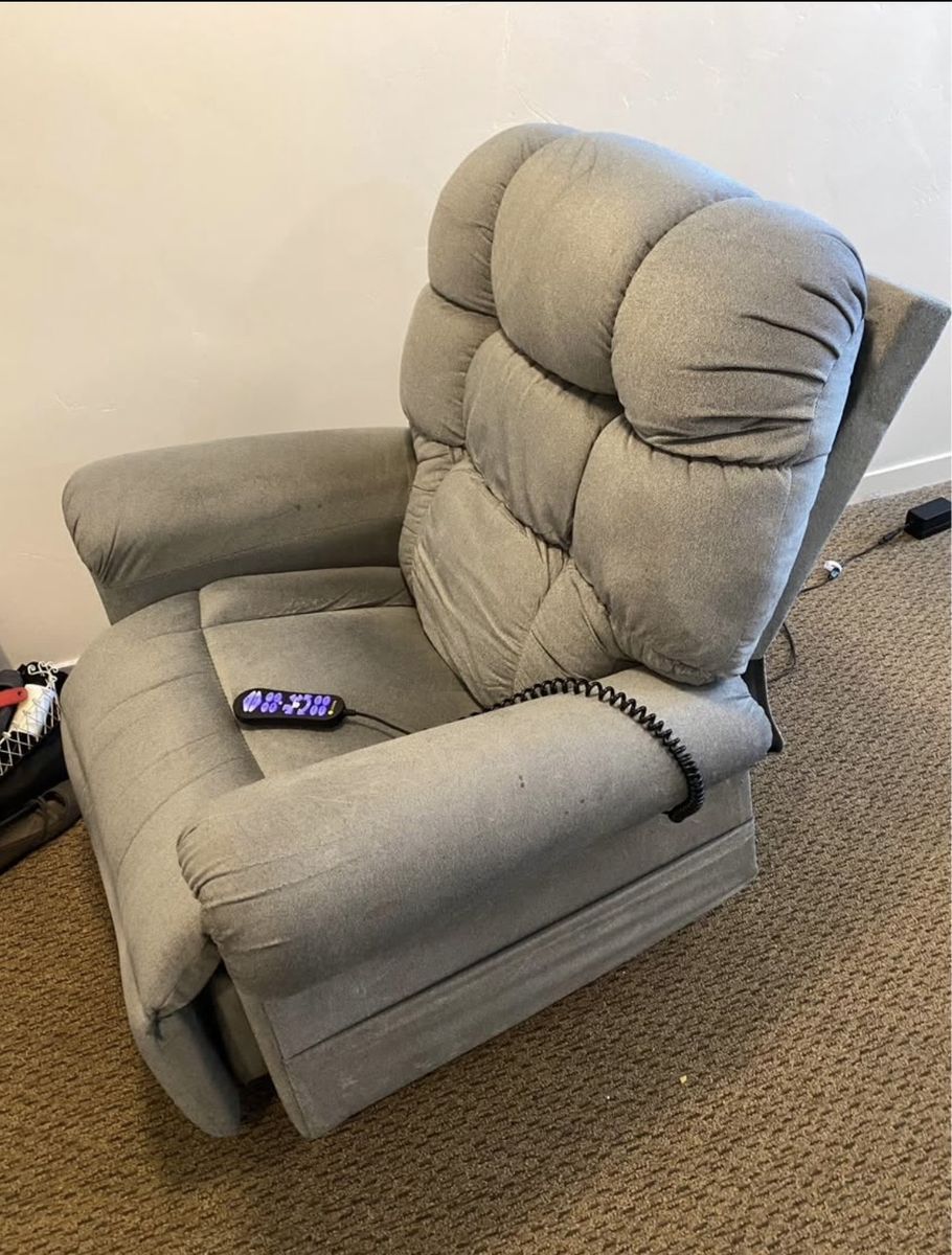 Recliner chair / lift