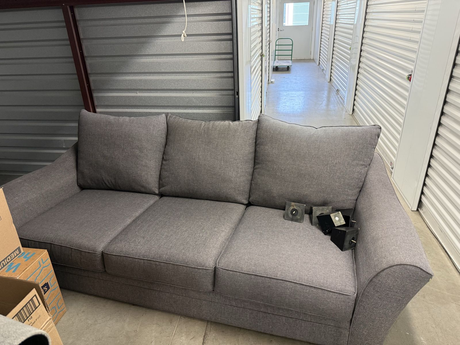 FREE COUCH