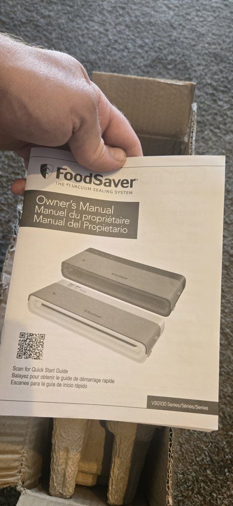 FoodSaver V30100 Series Vacuum Sealing System - New in Box - black
