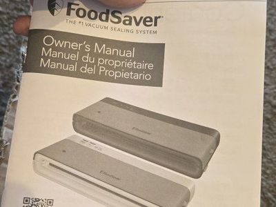FoodSaver V30100 Series Vacuum Sealing System - New in Box - black