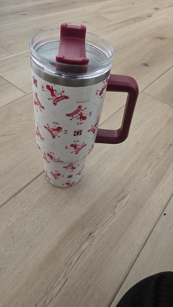 Hogwarts Gryffindor Harry Potter Tumbler Mug with Handle & Lid - White/Red