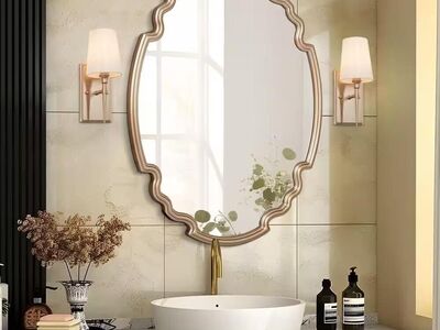 Gold Oval Wall Mirror in Vintage Glam Wood Frame