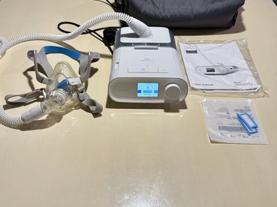 Philips Respironics DreamStation CPAP + F20 Air Mask & Headgear + Heated Humidifier (Retail: $1899)