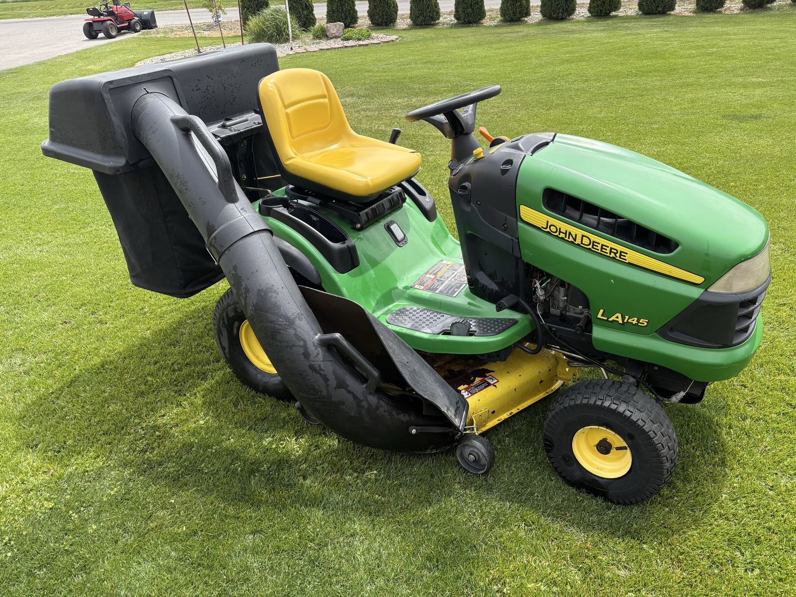 John deere la145 riding mower with bagger