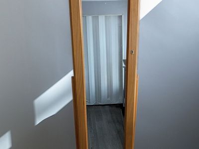 Jewelry Stand/Mirror