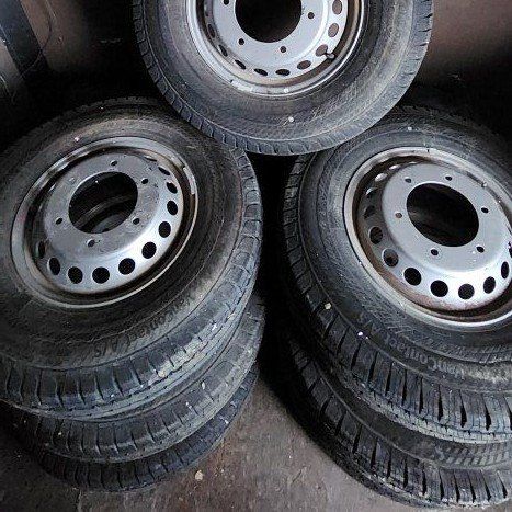 215/85R16 Continental Vancontact A/S sprinter 170