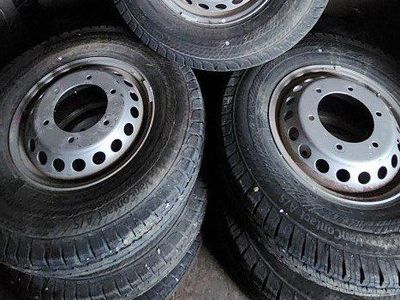 215/85R16 Continental Vancontact A/S sprinter 170