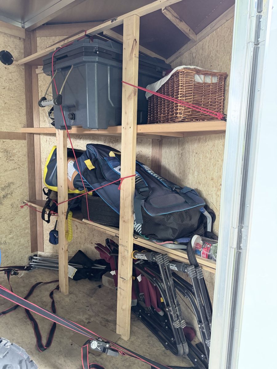 Main image 12
