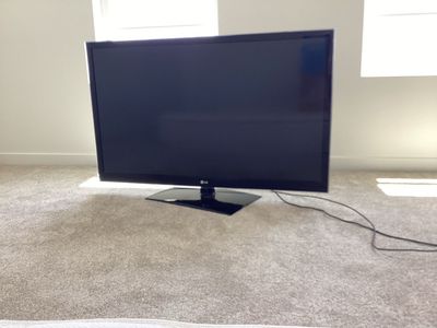 LG 55’ TV