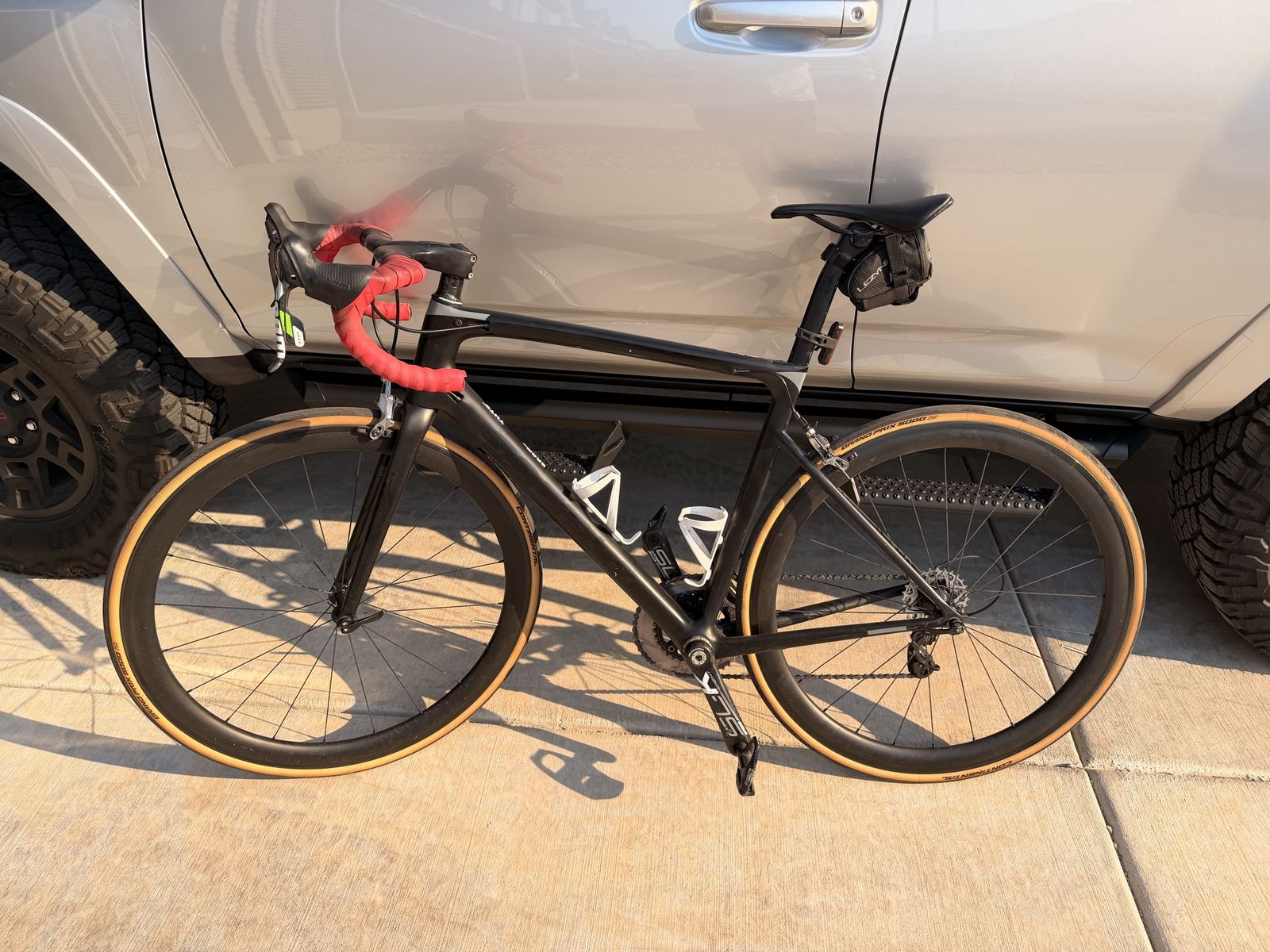 Costello SRAM, carbon wheels, Size 56 carbon frame