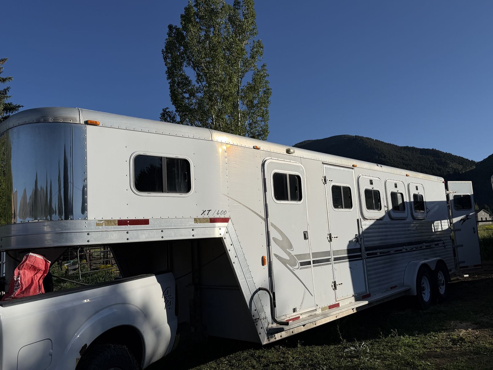 2001 Exiss 4 horse trailer